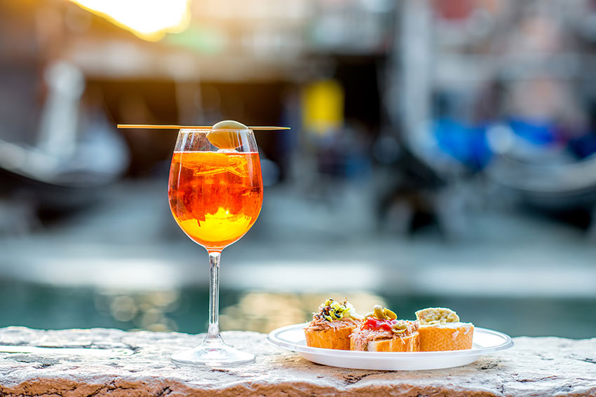 7 wine-based drinks for this Summer