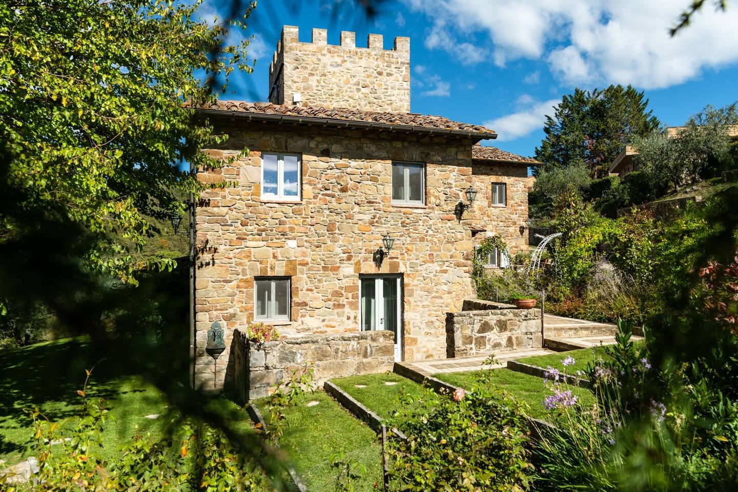 Alla Scoperta della Toscana: Un Viaggio Tra le Sue Migliori Destinazioni Vinicole