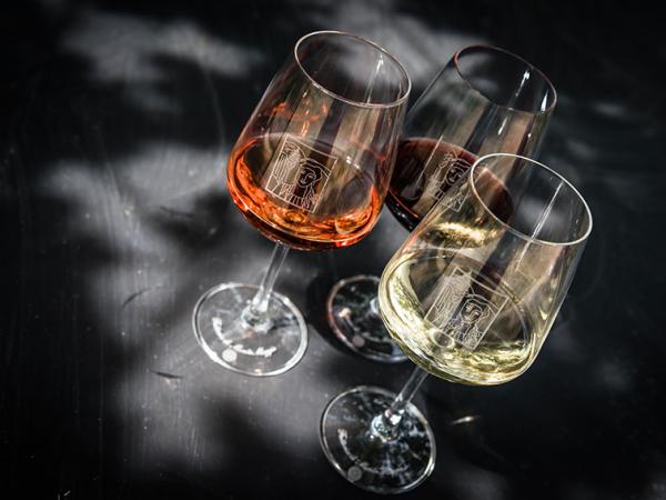 How to Best Enjoy Wine in Summer